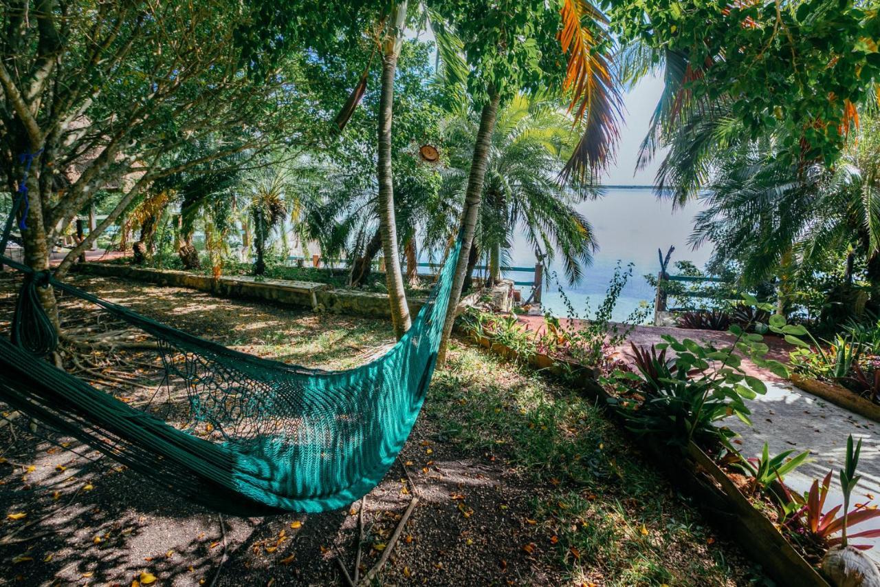 Villa Santuario Lake Front Oasis Bacalar Eksteriør billede